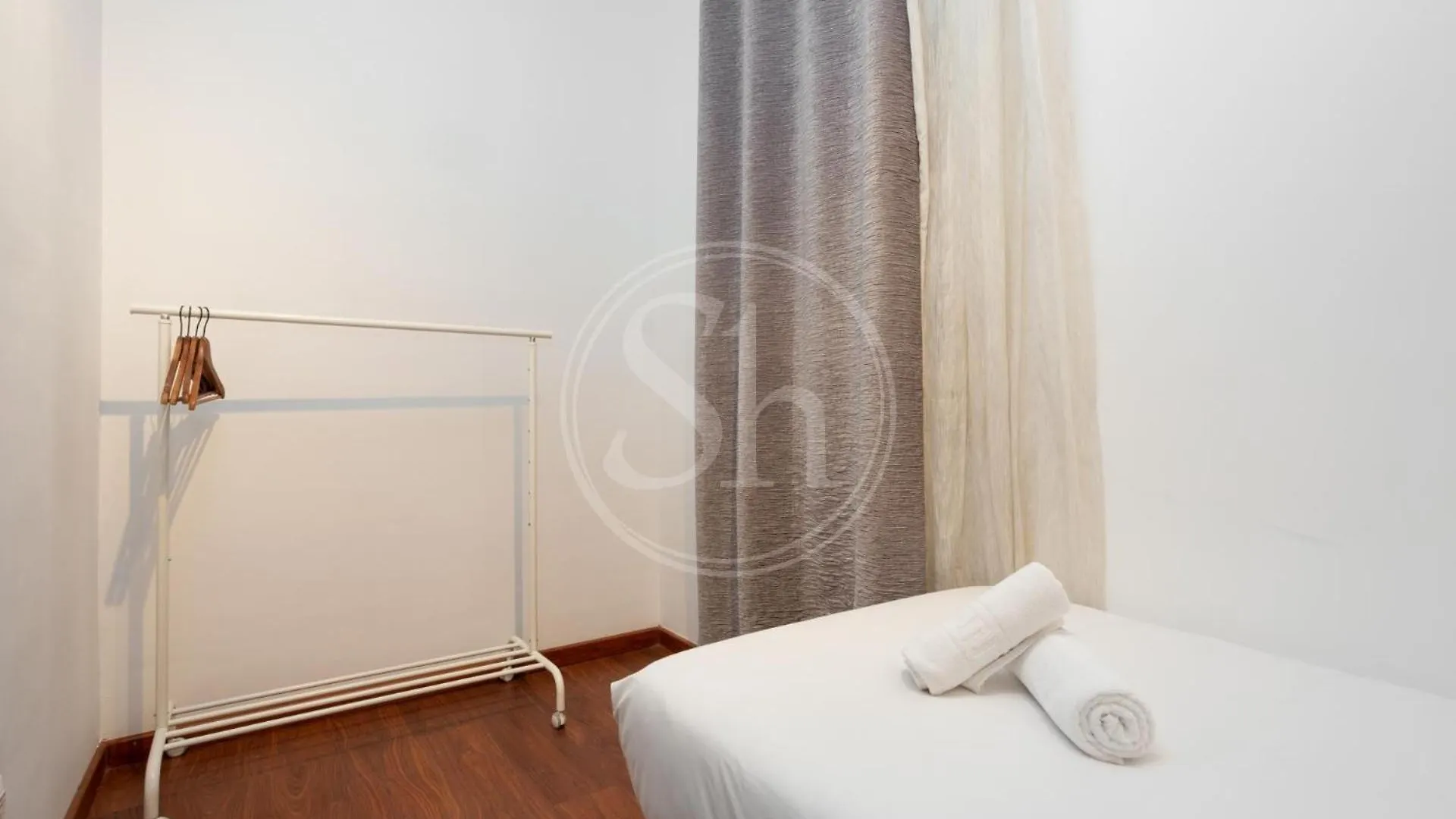 Wonderful Apartment Near Sagrada Familia Barcelona 0*,  Hiszpania